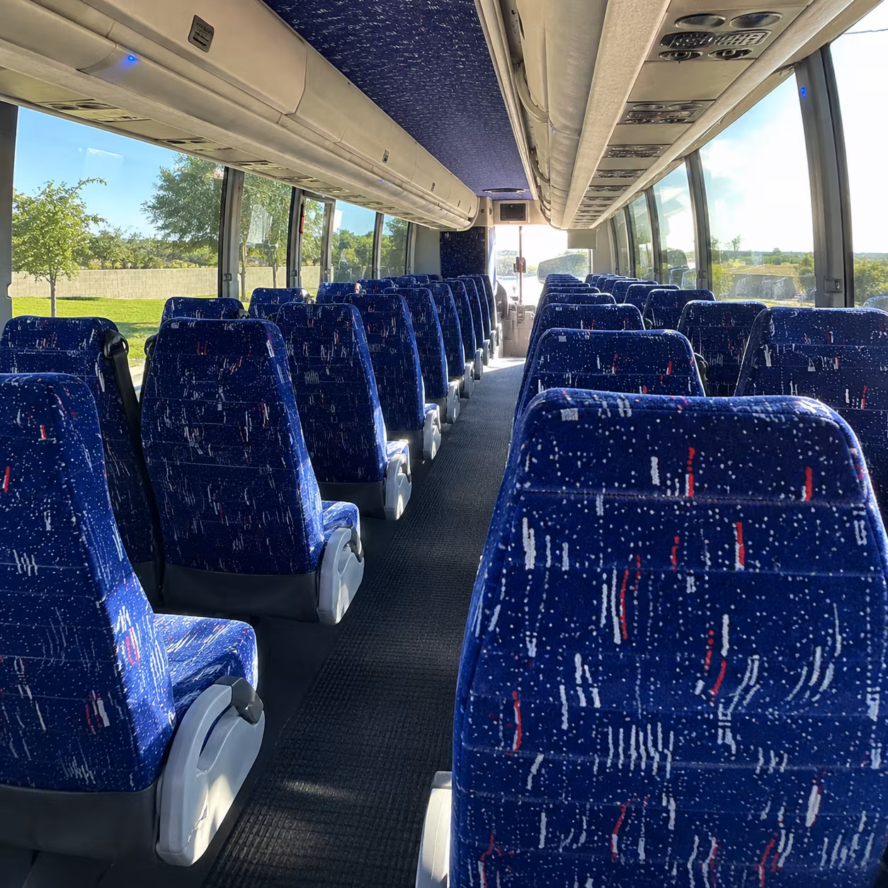 charter buses to disneyland and knott s berry farm from orange schools