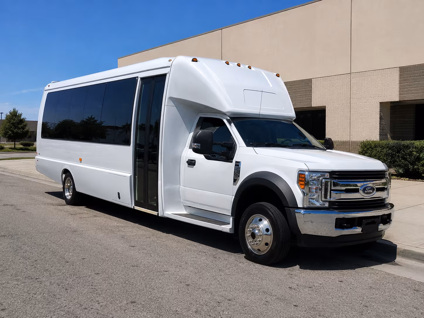 compare bus rental pricing in orange online upfront and in minutes
