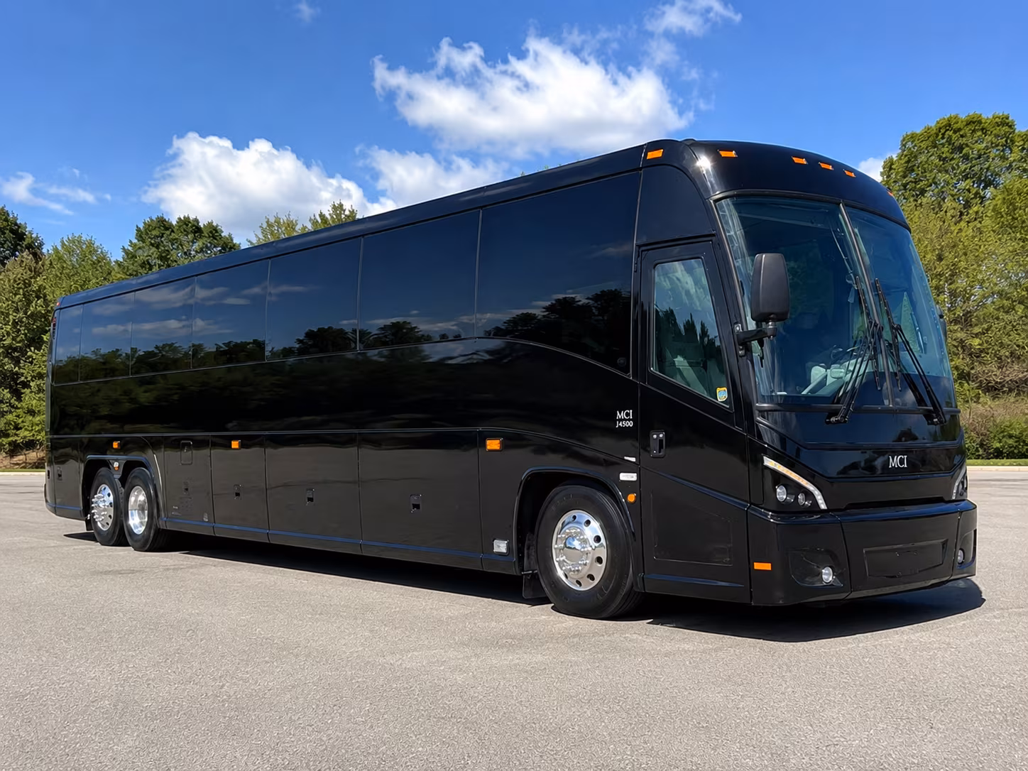 huntington beach attend huntington beach concerts with a charter bus rental