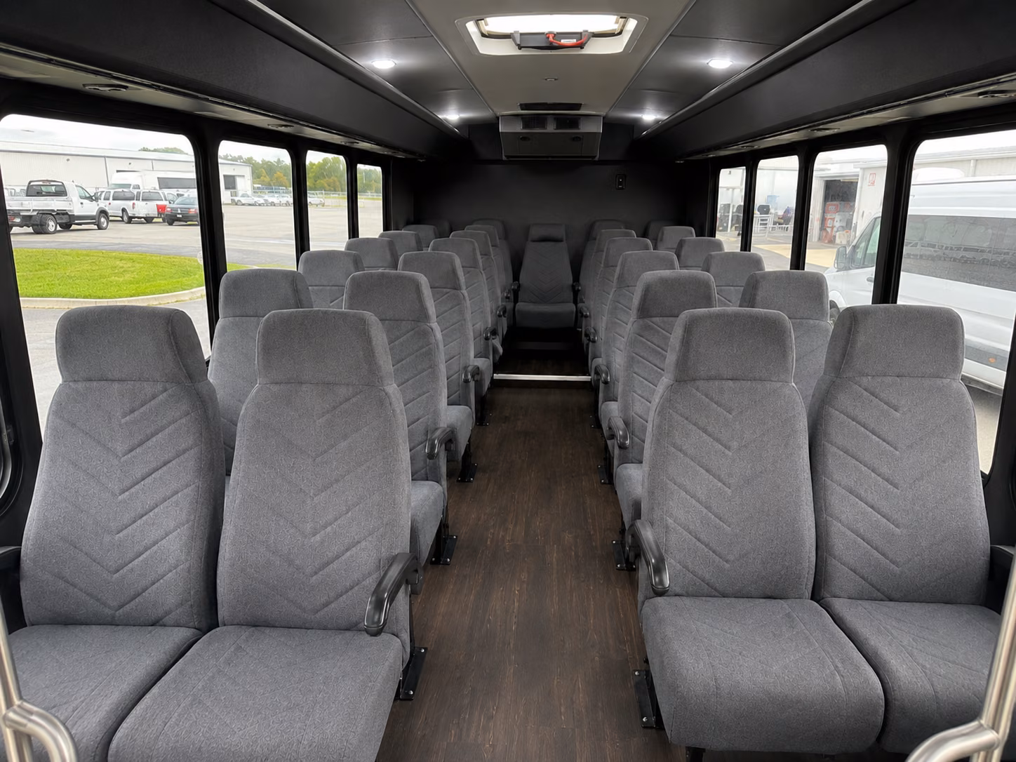 yorba linda charter bus rentals for airport transfers